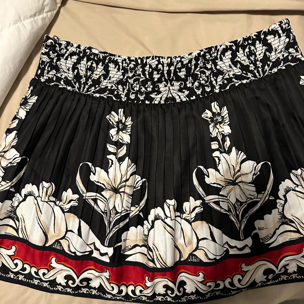 White House Black Market skirt size XL
